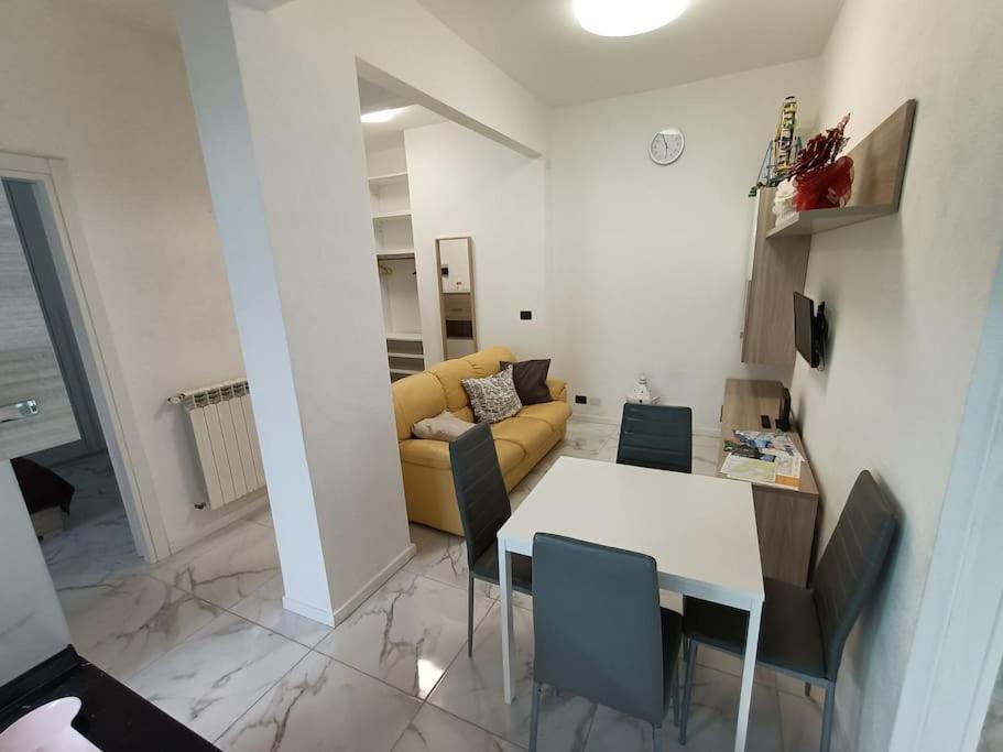 La Casa Di Lila - Appartamento Con Ingresso Indipendente E Spazio Esterno ราปาลโล ภายนอก รูปภาพ